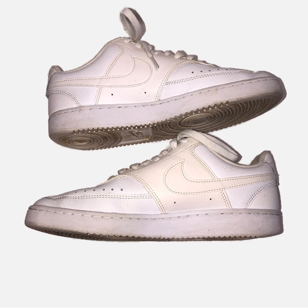 Nike Womens Court Vision Size 8.5 White Style CD5434-100 Year 2020 Low Sneaker